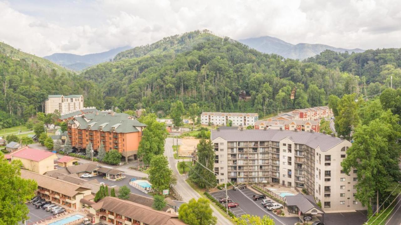 Family Bear Condos, Full King Suite, Kitchen, Pool Access Unit 103 Gatlinburg Kültér fotó