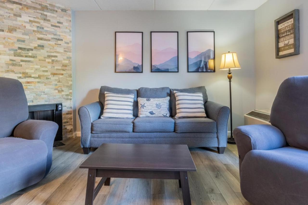 Family Bear Condos, Full King Suite, Kitchen, Pool Access Unit 103 Gatlinburg Kültér fotó