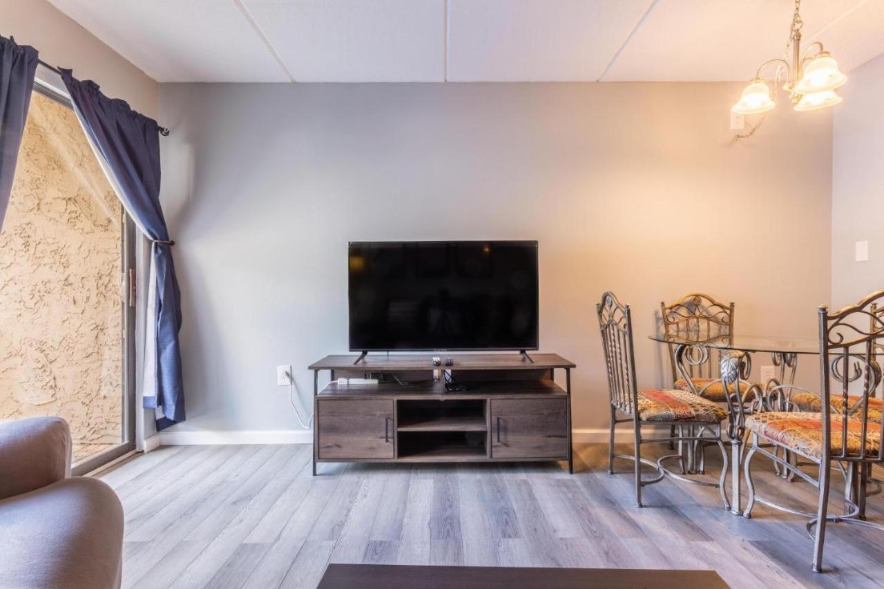 Family Bear Condos, Full King Suite, Kitchen, Pool Access Unit 103 Gatlinburg Kültér fotó